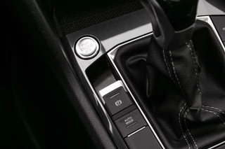 Volkswagen Tiguan - All-in rijklrprs | Leer | Elekt. panodak | Nav | IQ LED - afbeelding nr 28