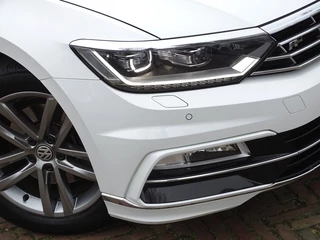 Volkswagen Passat Volkswagen Passat Variant 1.4 TSI ACT 149PK DSG / HighLine / R-line / LED *NAP* - afbeelding nr 55