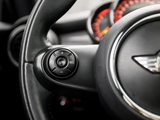 MINI Cooper Automaat (PANORAMADAK, GROOT NAVI, HEAD-UP DISPLAY, STOELVERWARMING, GETINT GLAS, SPORTSTOELEN, LEDER, CRUISE, NIEUWE APK, NIEUWSTAAT) - afbeelding nr 19