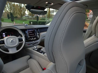 Volvo XC60 Volvo XC60 T8 408PK TE AWD Inscription / R-Design / LED - afbeelding nr 50