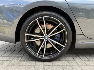 BMW 3 Serie BMW 3 Serie Touring 330e xDrive M-Sport | Pilot assist | Pano | H&K | Laser | Leer | - afbeelding nr 21