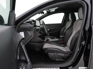 Peugeot e-208 Peugeot e-208 EV GT 350 50 kWh [ 3-Fase ] (INCL-BTW) *FULL-LED | DIGI-COCKPIT | BLINDSPOT | CAMERA | LEATHER-ALCANTARA | NAVI-FULLMAP | LANE-ASSIST | KEYLESS | DAB | CCS-FASTLOADER | HEATED-SPORTSEATS | AMBIENT-LIGHT | 17