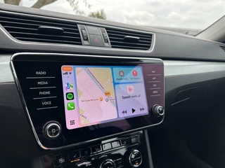 Škoda Superb Skoda Superb Combi 2.0 TDI Ambition Business Carplay Camera Navi Climate Cruise Trekhaak - afbeelding nr 14