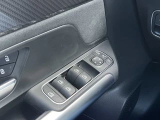 Mercedes-Benz B-Klasse Mercedes-Benz B-Klasse 200 AMG Line | Pano | Trekhaak | Camera | Ambient Light | Dodehoek | Keyless - afbeelding nr 12