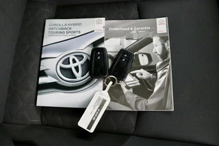 Toyota Corolla Toyota Corolla 1.8 Hybrid Business rood - afbeelding nr 31