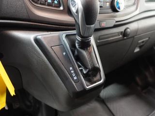 Ford Transit Custom Ford Transit Custom 300 2.0 TDCI L2H1 Trend Automaat Navigatie Camera Airco Bluetooth Trekhaak - afbeelding nr 17