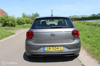 Volkswagen Polo Volkswagen Polo 1.0 TSI DSG / Comfortline / Navi / Carplay - afbeelding nr 28