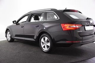 Škoda Superb Škoda Superb Combi 1.5 TSI ACT Ambition Business *1ste Eigenaar*Navigatie*Parkassist* - afbeelding nr 13