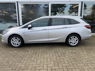 Opel Astra Opel Astra Sports Tourer 1.0 Turbo Business+ 50% deal 4.875,- ACTIE Sportstoelen / Navi  / Clima / Cruise / Telefoon - afbeelding nr 15