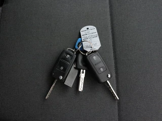 Volkswagen Transporter | Airco | 3-Persoons | Betimmering | Gate Locks - afbeelding nr 5
