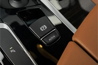 BMW 5 Serie BMW 5 Serie 530i High Ex Luxury Schuifdak Comfortstoel Navi Trekhaak Camera - afbeelding nr 30