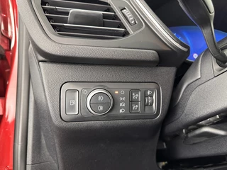 Ford Kuga (INCL-BTW) *DIGI-COCKPIT | ADAPTIVE-CRUISE | BLINDSPOT | PARK-PILOT | CAMERA | NAVI-FULLMAP | HEATED-SEATS | COMFORT-SEATS | ECC | CARPLAY | PDC | DAB | LANE-ASSIST | 17''ALU* - afbeelding nr 24