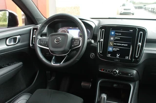 Volvo XC40 Volvo XC40 T5 Recharge R-Design | Parkeercamera | Glossy Black | Keyless - afbeelding nr 23