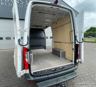 Mercedes-Benz Sprinter Mercedes-Benz Sprinter 317 L2H2 MBUX 170PK Airco Navigatie Trekhaak Camera Parkeersensoren BPM Vrij - afbeelding nr 8