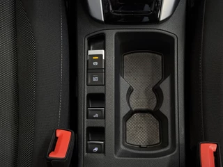 Volkswagen T-Roc Volkswagen T-Roc Cabrio TSI VIR.COCKPIT CARPLAY NAVI IQ.LED STOEL/STUUR.VERW DAB ADAP.CRUISE 05/2024 