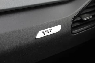 Volkswagen ID.3 Volkswagen ID.3 First Max 58 kWh / Full option! / Panoramadak / Camera / Head-up / Keyless / 20'' / ACC / Dodehoek / Elektr. stoelen / Massage / Navigatie / Stuurverwarming - afbeelding nr 23