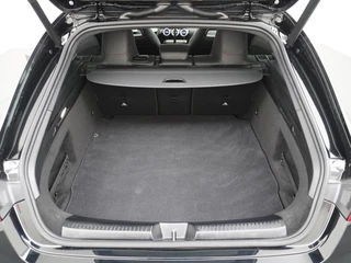 Mercedes-Benz CLA Mercedes-Benz CLA Shooting Brake 200 AMG // Panoramadak // Sfeerverlichting // Privacy Glas // 19
