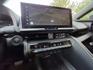 Toyota C-HR Toyota C-HR 2.0 PHEV 220 First parkeersensoren voor en achter - afbeelding nr 14