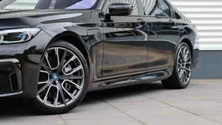 BMW 7 Serie BMW 7 Serie 745e High Executive M-Sport | Stoelventilatie | Head-up | Schuifdak | Harman/Kardon | Laserlight | Soft-Close - afbeelding nr 21