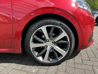 Peugeot 208 Peugeot 208 1.2 PureT. Première 110PK 1eEIG DEALER PANO NAP - afbeelding nr 8