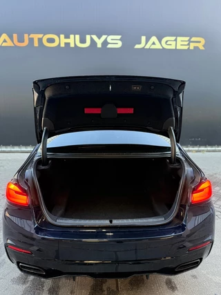 BMW 5 Serie BMW 5-serie M550i xDrive M-Pakket|Pano|Softclose|B&W|Alcantara|360|Leder - afbeelding nr 57