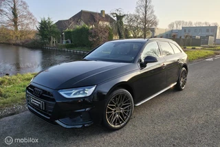 Audi A4 Avant 35 TFSI S-line / El. Trekh. / Navi / Leder