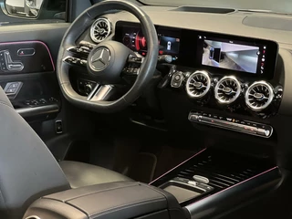 Mercedes-Benz GLA Mercedes GLA-klasse 180 AMG Line | Full | 360 Camera | Memory | Pano | Designo Matt Grey | Trekhaak | - afbeelding nr 8