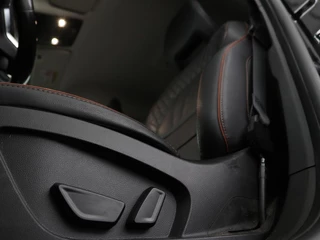 Renault Captur Renault Captur 1.6 E-Tech Hybrid 145 Initiale Paris | Leder |  Stoel & stuurverwarming | Camera | Full LED | Park Assist | Carplay | BOSE Sound - afbeelding nr 6