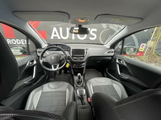 Peugeot 2008 Peugeot 2008 1.2 PureTech Blue Lease Executive - Trekhaak - Cruise Control - Airco - Navigatie - afbeelding nr 12