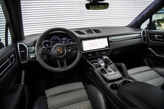 Porsche Cayenne Porsche Cayenne Coupé 3.0 E-Hybrid | Lightweight Package | SportDesign | Sport Chrono | PASM | Carbon | 22 inch | NL Auto | - afbeelding nr 4