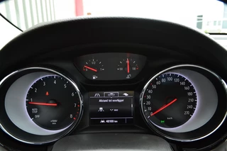 Opel Astra Opel Astra 1.2 Turbo 130PK Design&Tech Camera/LED/ACC - afbeelding nr 39