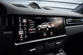 Porsche Cayenne | Carbon Exterieur | Carbon Dak | 22'' GT Design Wielen | Sportuitlaat | - afbeelding nr 14