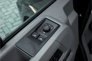 Volkswagen Crafter Black Pack Luxe 19
