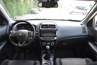 Mitsubishi ASX Mitsubishi ASX 1.6 Cleartec Invite+ | Zeer netjes | Historie | Stoelverwarming | Cruise Contr | Climate Contr | Bluetooth | LM-Velgen - afbeelding nr 11
