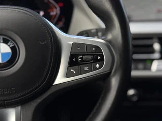BMW 1 Serie BMW 1-serie 120i Aut. Business Ed. | Navi | BMW-Individual | Led | - afbeelding nr 18
