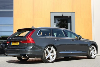Volvo V90 Volvo V90 2.0 T4 Inscription 210pk | Lederen dashboard | Trekhaak - afbeelding nr 3