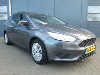 Ford Focus Ford Focus Wagon 1.0 EcoBoost 125 PK Trend Edition | WINTER PAKKET | 103000 KM!!! - afbeelding nr 2