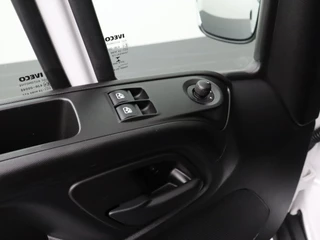 Iveco Daily | Airco | 3-Persoons | 750Kg Laadklep - afbeelding nr 9