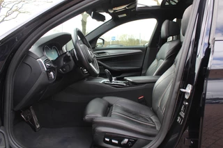 BMW 5 Serie BMW 5 Serie Touring 520d High Exe. M Sport / Panoramadak / Camera / Head-up / 19'' / Leder / Navigatie / Stoelverwarming / Cruise Control - afbeelding nr 10