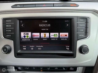 Volkswagen Passat Volkswagen Passat Variant 1.4 TSI Business Edition - afbeelding nr 19