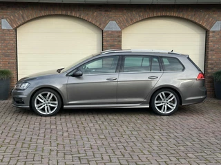 Volkswagen Golf Volkswagen Golf Variant 1.4 TSI R-Line Automaat Pano Navi Massage LED Cruise - afbeelding nr 2