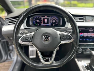 Volkswagen Passat Volkswagen Passat 1.5 TSI | Business R-Line | LED | Camera | Leder | DigiDash | - afbeelding nr 7