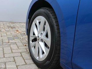 Škoda Octavia Skoda Octavia Combi 1.0 TSI clima ACC LED PDC CarPlay 17 inch - afbeelding nr 36