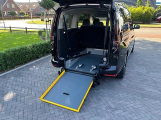 Volkswagen Caddy Volkswagen Caddy MAXI 1.5 TSI 115pk DSG Style 5+1 Rolstoelauto, ACC, Panodak, Camera, LED, Virtual - afbeelding nr 12