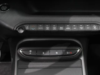 Jeep Avenger Jeep Avenger Longitude 54 kWh Automaat Navigatie Apple Carplay/ Android Auto Parkeersensor achter Cruise Control Stoelverwarming Full LED Virtual Cockpit Climate Control - afbeelding nr 26