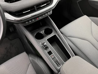 Škoda Enyaq iV Škoda Enyaq iV 80 Comfort [ 3-Fase ] (INCL-BTW) *DIGI-COCKPIT | FULL-LED | LEATHER-MICROFIBRE | BLINDSPOT | CAMERA | NAVI-FULLMAP | DAB+ | KEYLESS | HEATED-SPORTSEATS | CARPLAY | AMBIENT-LIGHT | CCS-FASTLOADER | SHIFT-PADDLES | - afbeelding nr 22