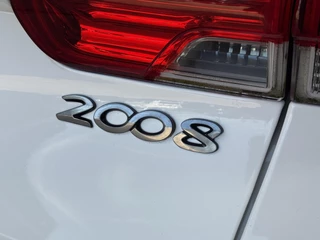 Peugeot 2008 Peugeot 2008 1.2 PureTech Active Automaat,2e Eigenaar,Pano,Navi,Dealer Onderhouden,Airco,Cruise,Extra Set winter,Apk tot 06-2026 - afbeelding nr 29