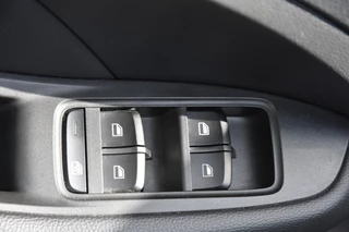 MG ZS EV MG ZS EV Luxury 45 kWh | LEDER | PANORAMADAK| CARPLAY - afbeelding nr 9