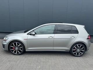 Volkswagen Golf Volkswagen Golf 2.0 TSI GTI Performance /ACC /LED /Pano /Carplay - afbeelding nr 2