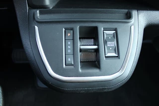 Peugeot e-Expert Peugeot e-Expert LONG (L3) 136PK 75 kWh 3-FASE | SCHUIFDEUREN LINKS EN RECHTS | NAVIGATIE 10